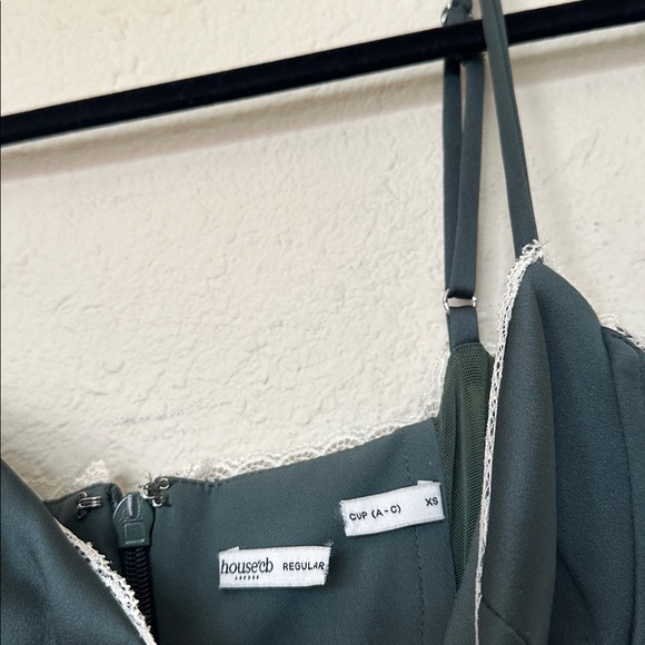 House of CB ‘Mademoiselle’ Forest Green Satin Tulle Midi Dress NWOT XS A-C‎ - Picture 8 of 9